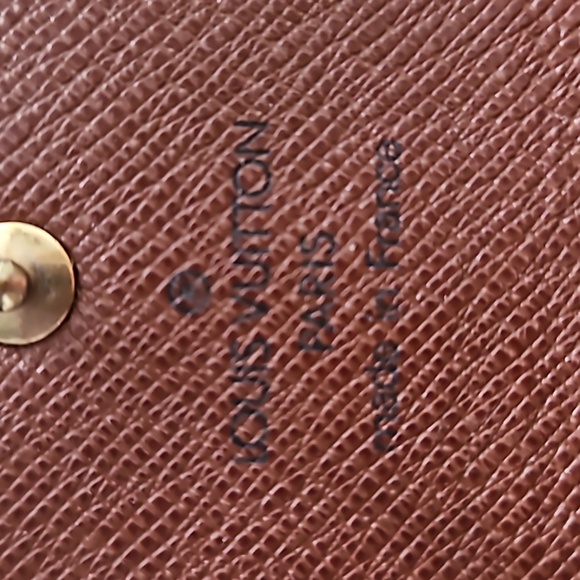 Louis Vuitton key holder with box - Picture 5 of 10